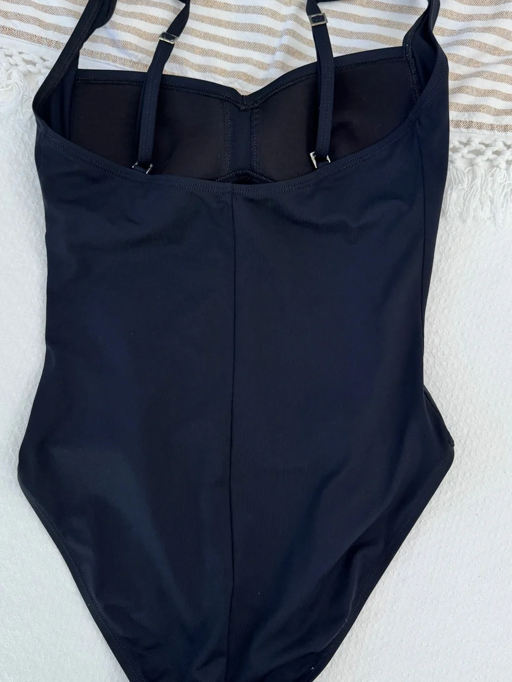 La Blanca - Classic Black One-Piece Swimsuit  - Sleek Ruched Design Sz 10